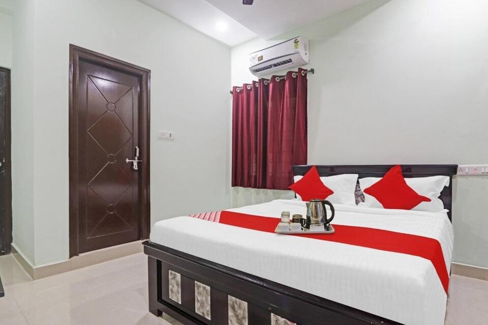 Hotel O Hanuma Residency Sururnagar ภายนอก รูปภาพ