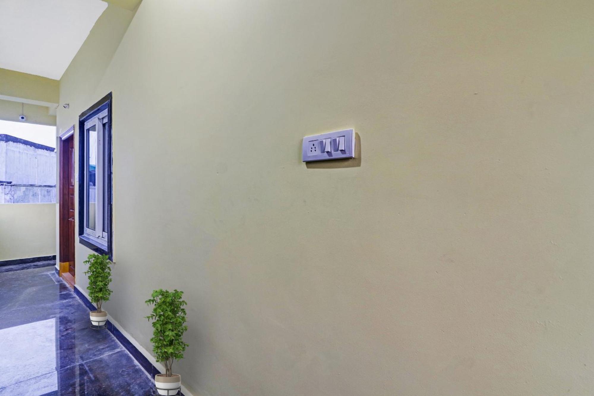 Hotel O Hanuma Residency Sururnagar ภายนอก รูปภาพ
